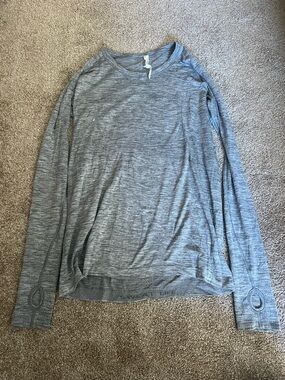 lululemon athletica Heather Gray Crew Neck Long Sleeve Top